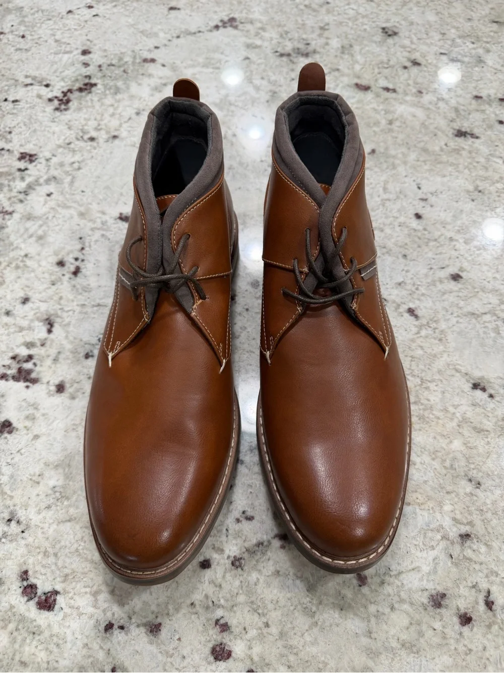 Freeman Henley Men's Brown Leather Chukka Boots size 12 wide Memory Foam